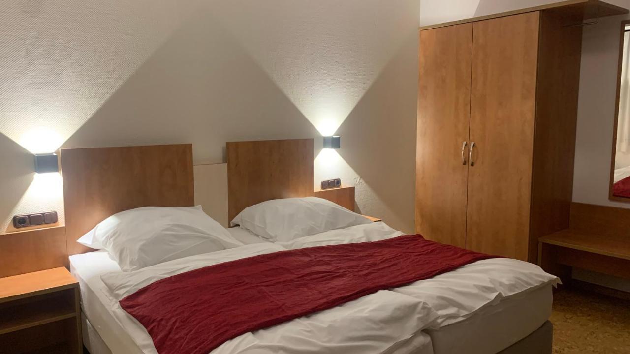 Hotel Gold'Ne Krone Oppenheim Exteriör bild