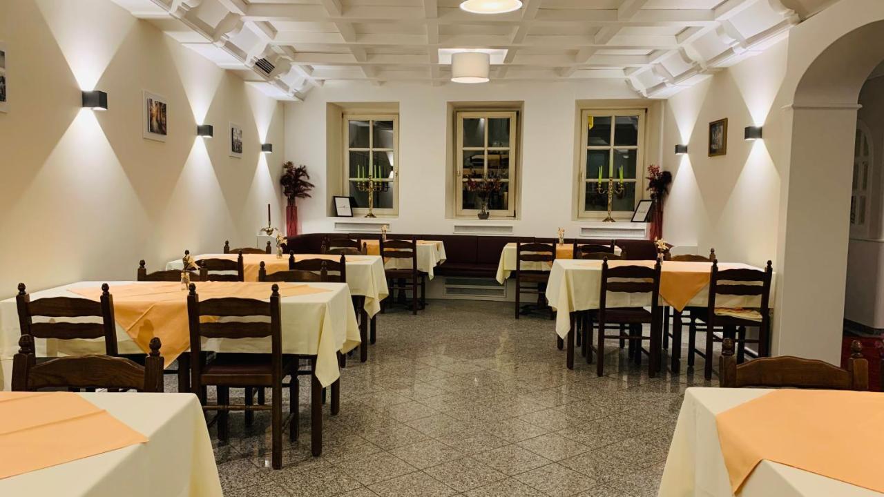 Hotel Gold'Ne Krone Oppenheim Exteriör bild